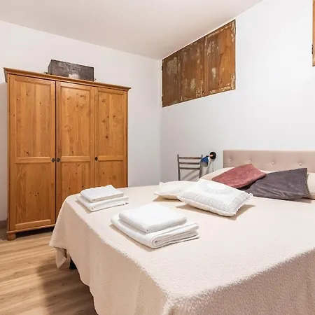 Experience Genoa-traditional In Castelletto *