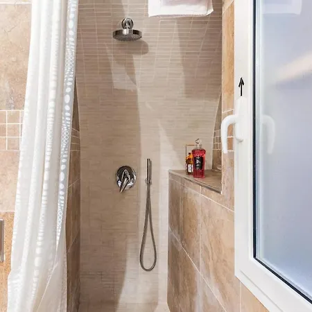 Appartement Experience Genoa-traditional In Castelletto Gênes