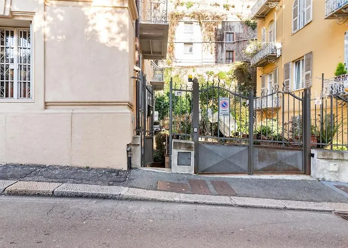 Experience Genoa-traditional In Castelletto